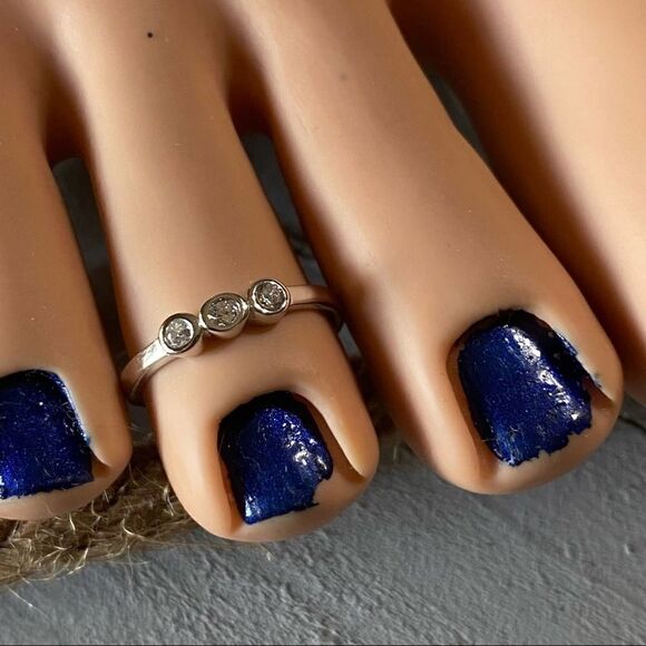 Sterling Silver CZ Toe Ring Midi Ring - Picture 3 of 5